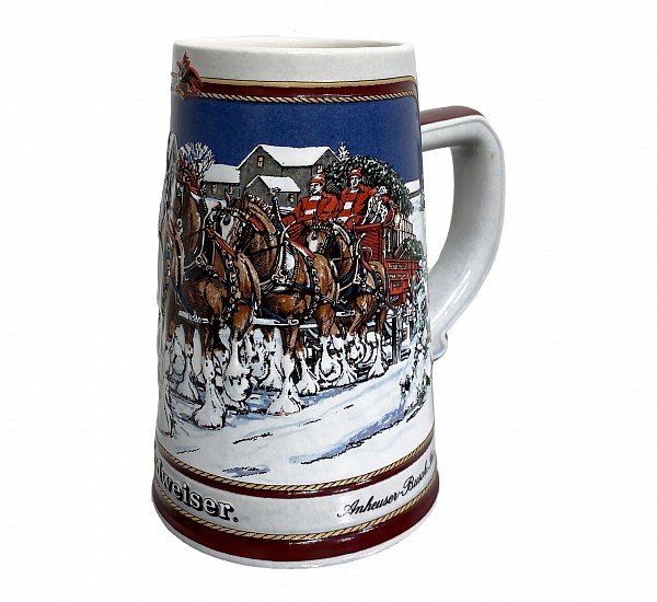 Don Langeneckert, A&B Clydesdales Coming Through Grant's Farm Gate on a Snow-Covered Evening
2002, Ceramic Beer Stein